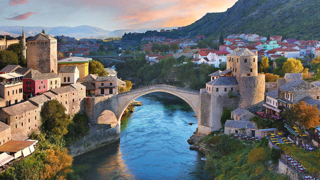 Polícia do Montenegro detido por alegados crimes de guerra na Bósnia