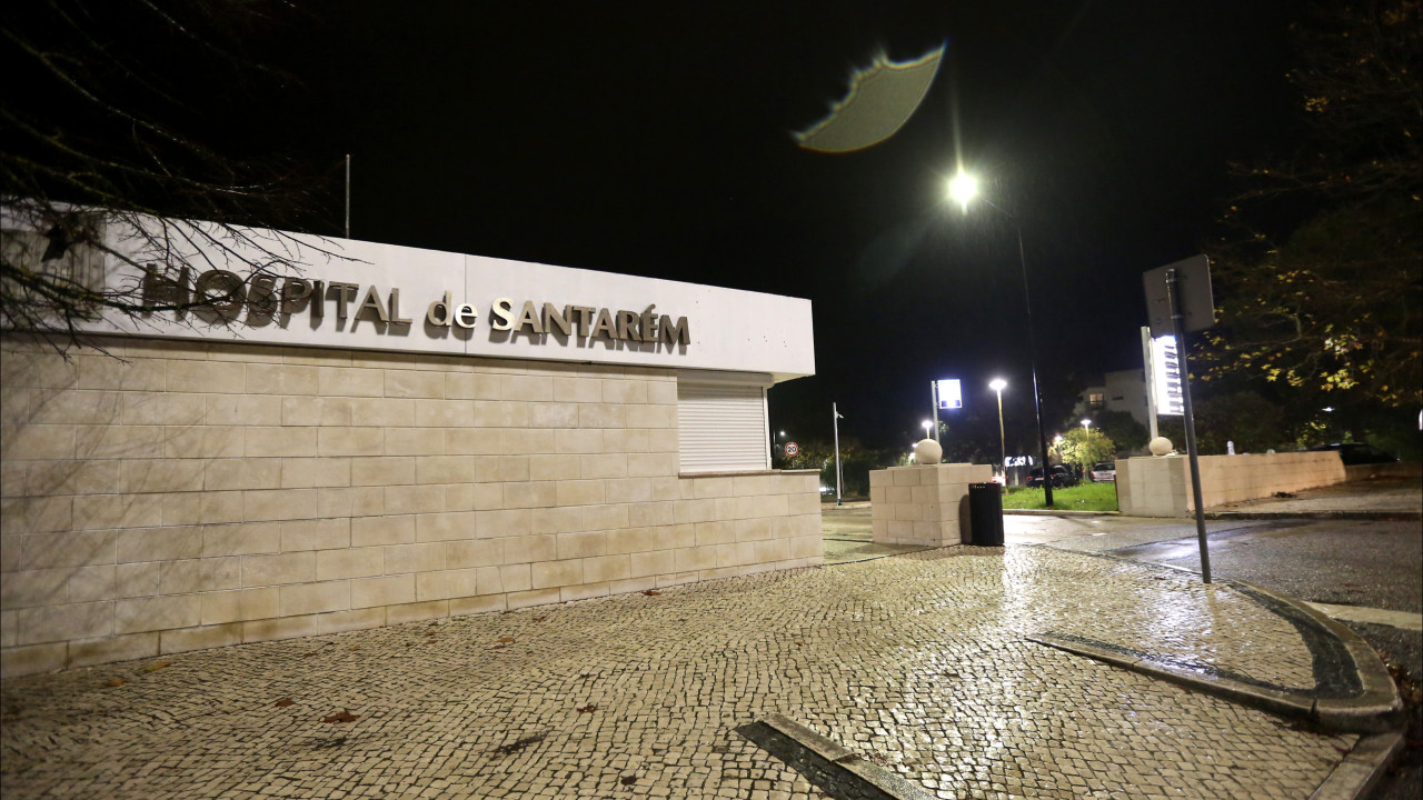 Localizada mulher que fugiu do Hospital de Santarém com bebé num saco