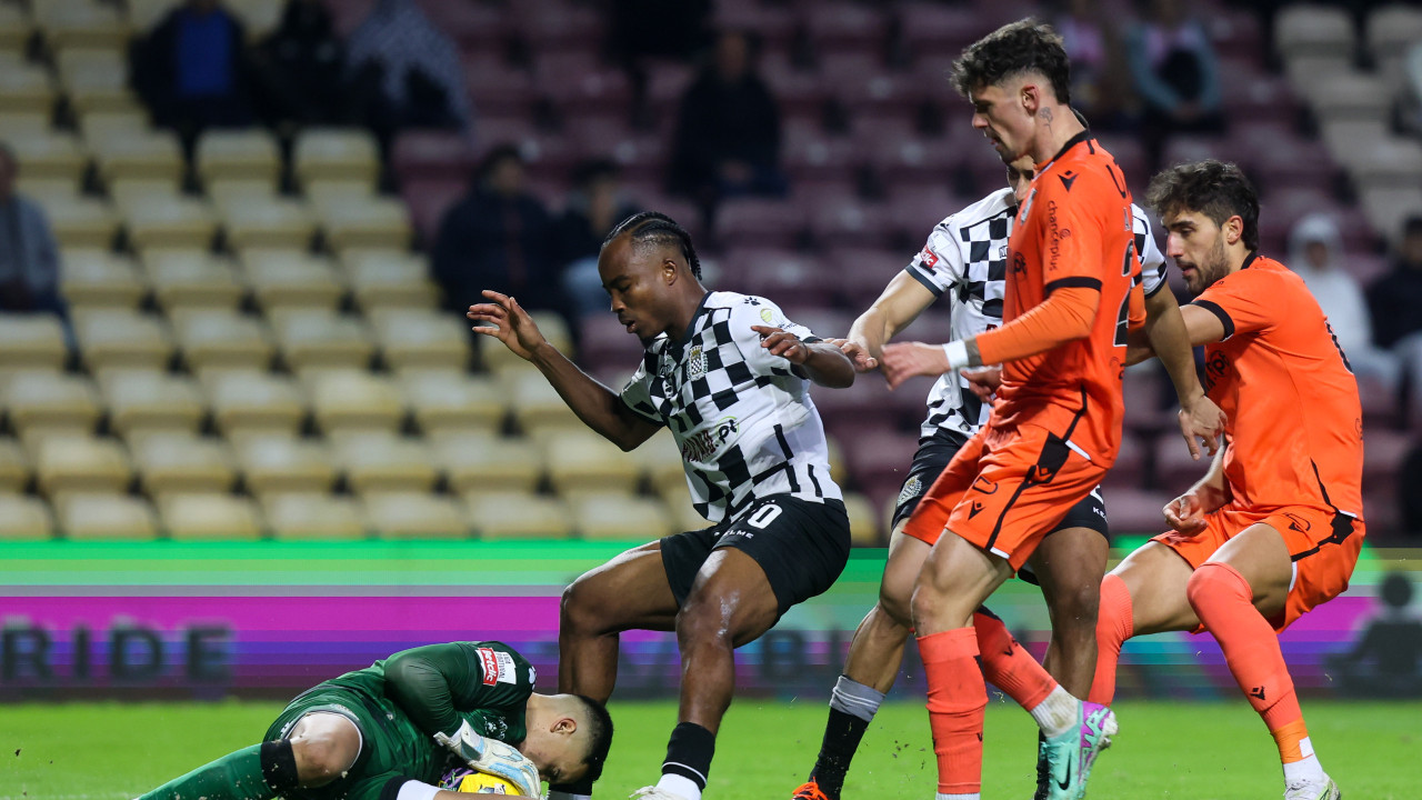 Penálti do Boavista no último suspiro 'trava' Vitória SC