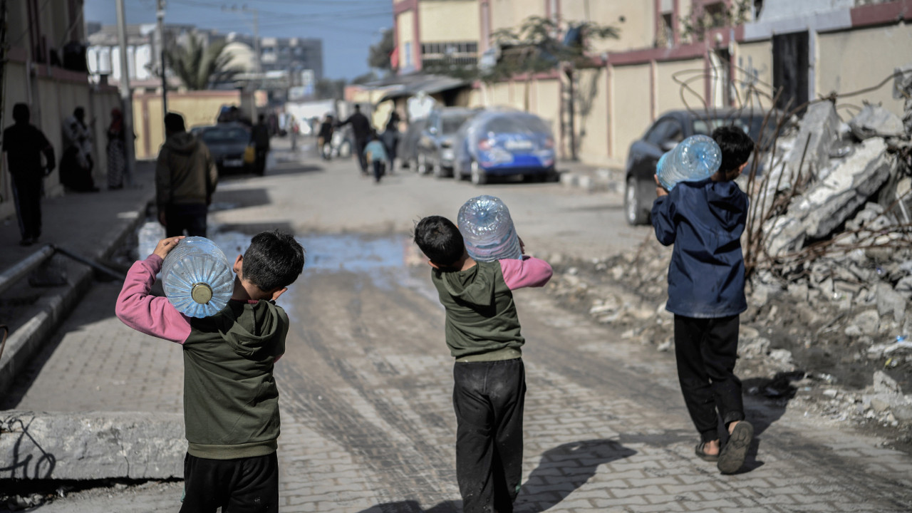 UNRWA. &quot;Acesso à água potável é uma questão de vida ou morte&quot; em Gaza