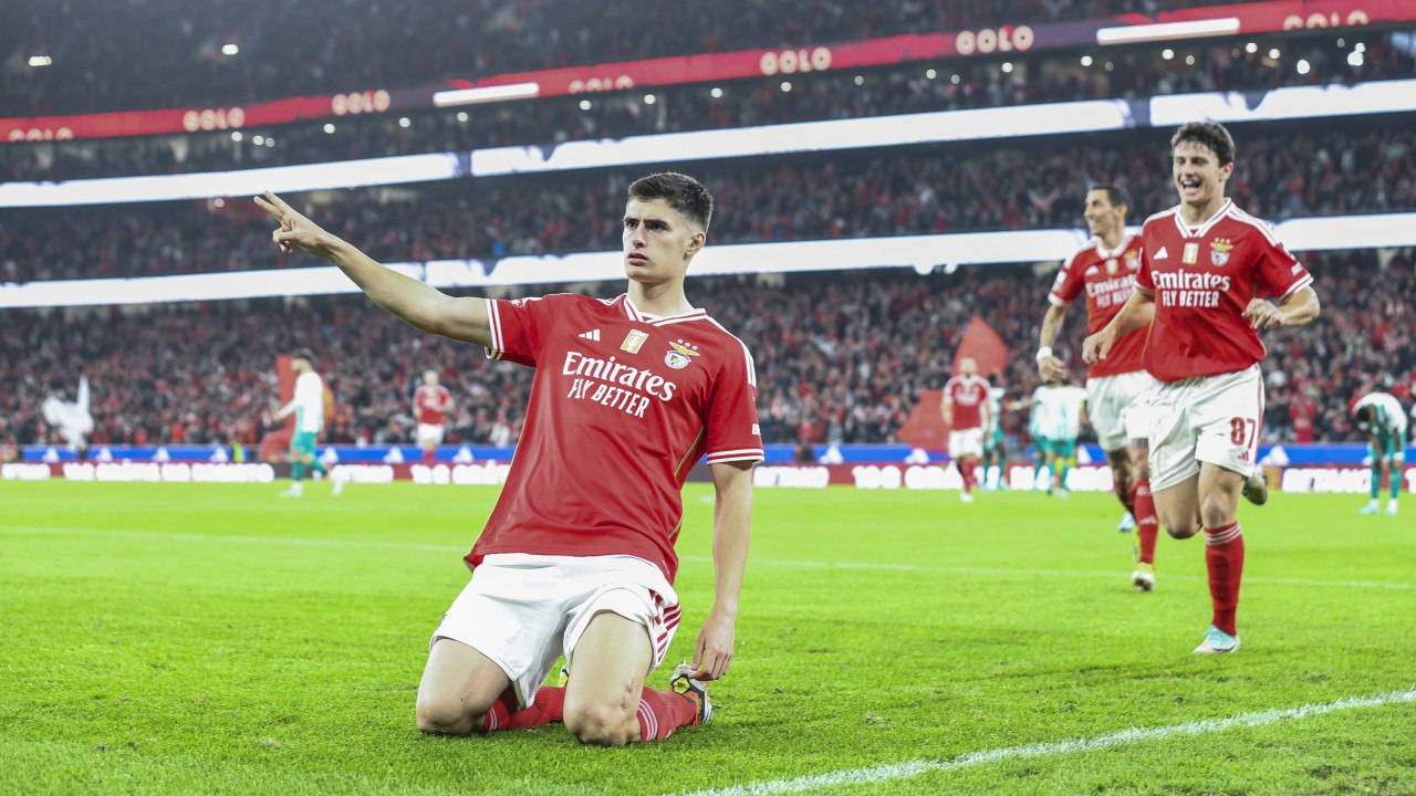 António Silva apontado ao estrelato: &quot;A próxima grande venda do Benfica&quot;