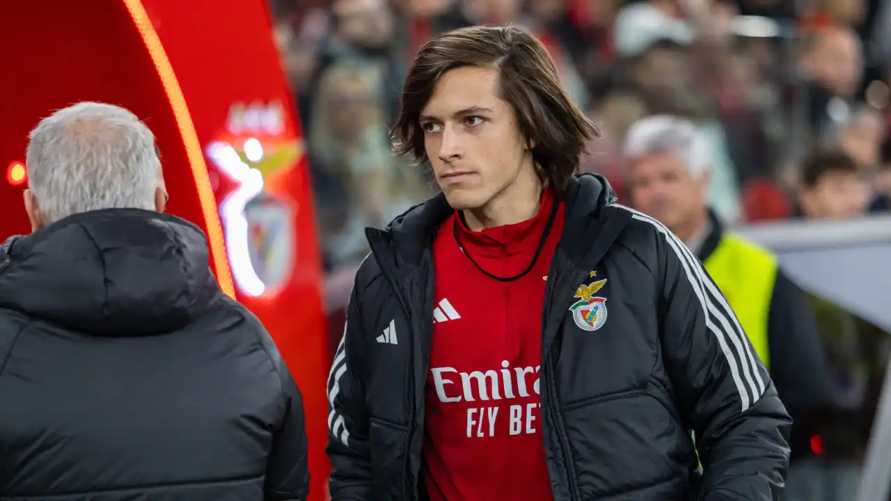 Carreras compara Lage e Schmidt: "Regressámos à cultura do Benfica"