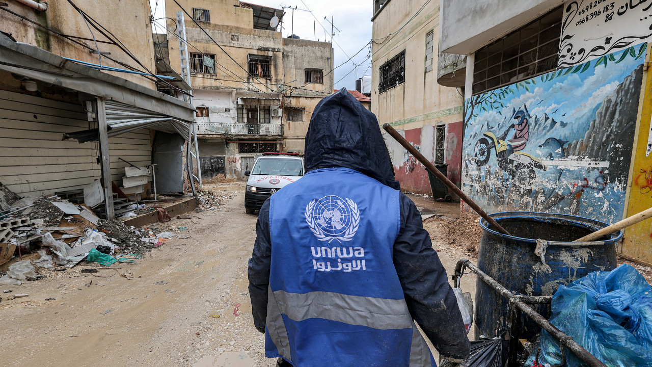 Suspensão de financiamento à UNRWA é &quot;golpe devastador&quot;