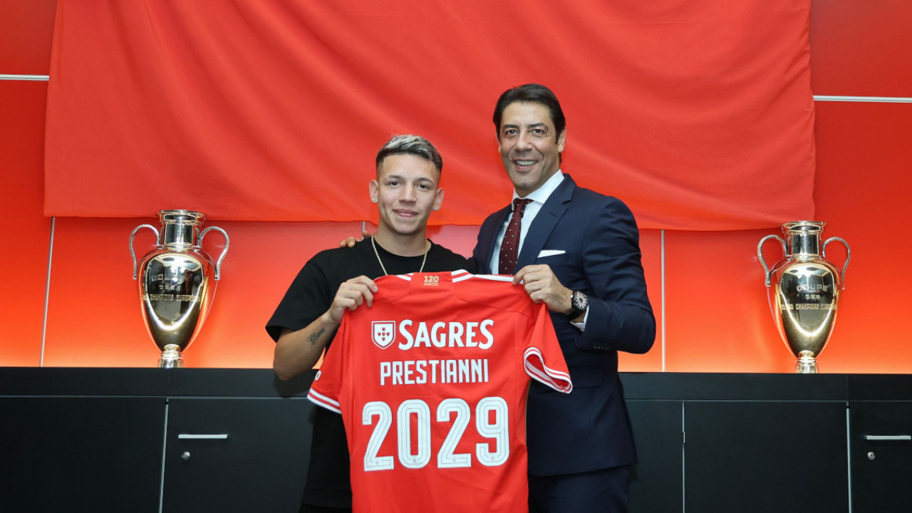 Confirmado: Gianluca Prestianni estreia-se com a camisola do Benfica