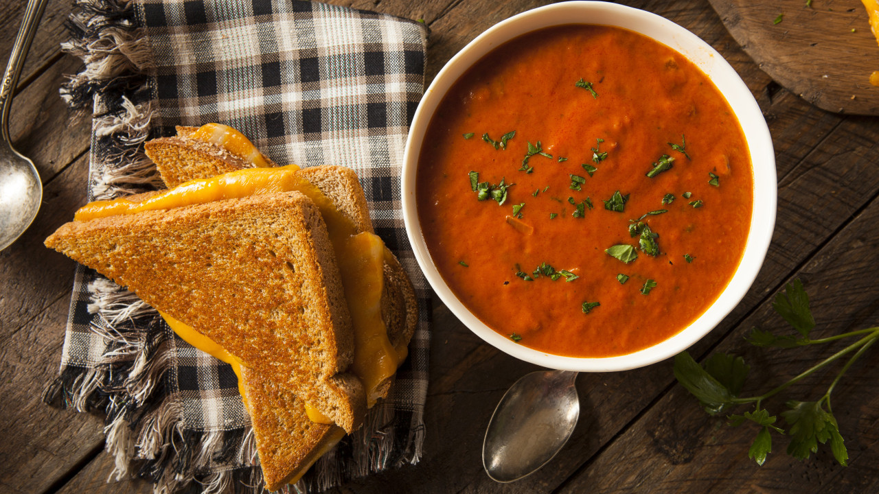 Receita de sopa de tomate cereja. Já está a salivar?