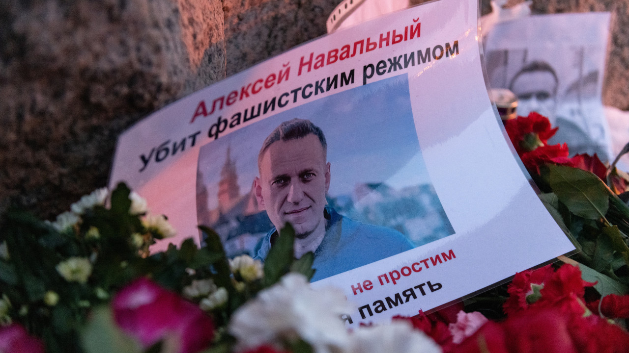 Autoridades advertem contra violação da lei no funeral de Navalny