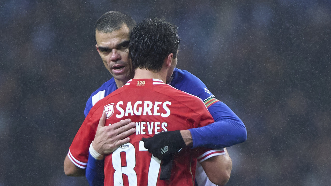 Provocação? FC Porto vende ficha de jogo (autografada) dos 5-0 ao Benfica