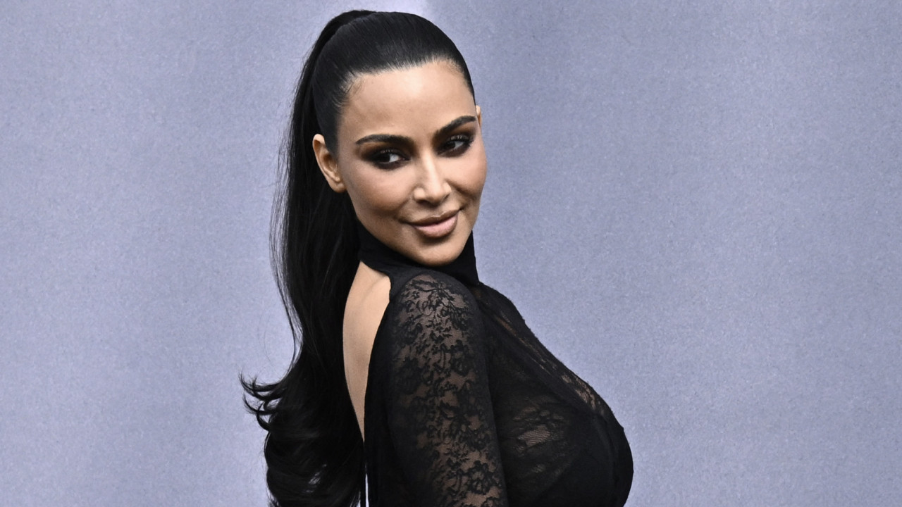 Kim Kardashian gera polémica com foto do filho