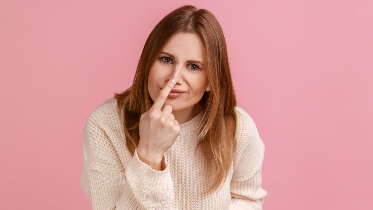 Be careful with them!  Signs that know (and can) lie best