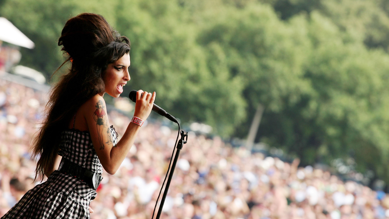 A vida de Amy Winehouse. Recorde algumas fotografias da cantora