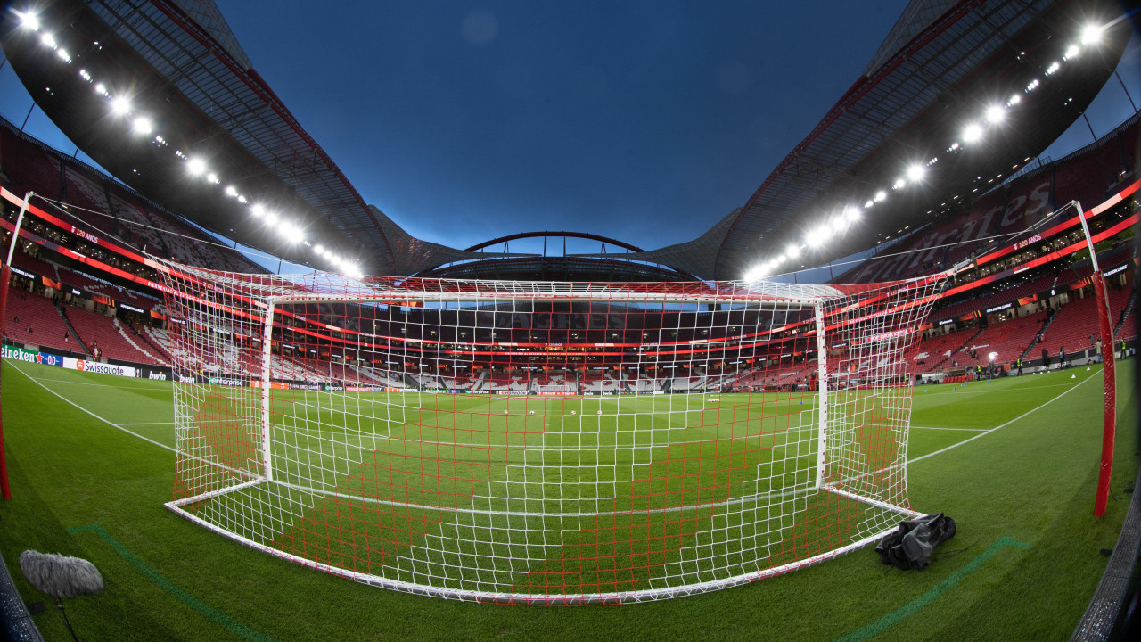 [0-0] Benfica-Marseille: Rola a bola na Luz