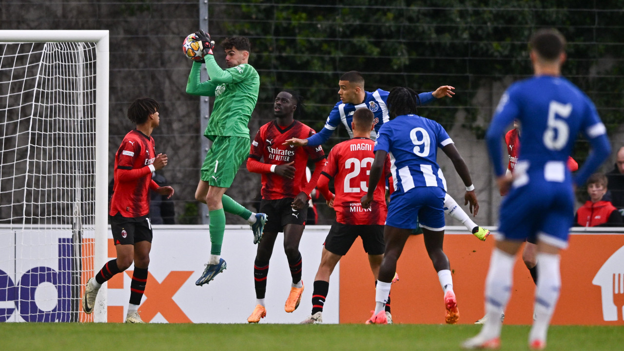 AC Milan sorri nos penáltis e FC Porto falha final da UEFA Youth League