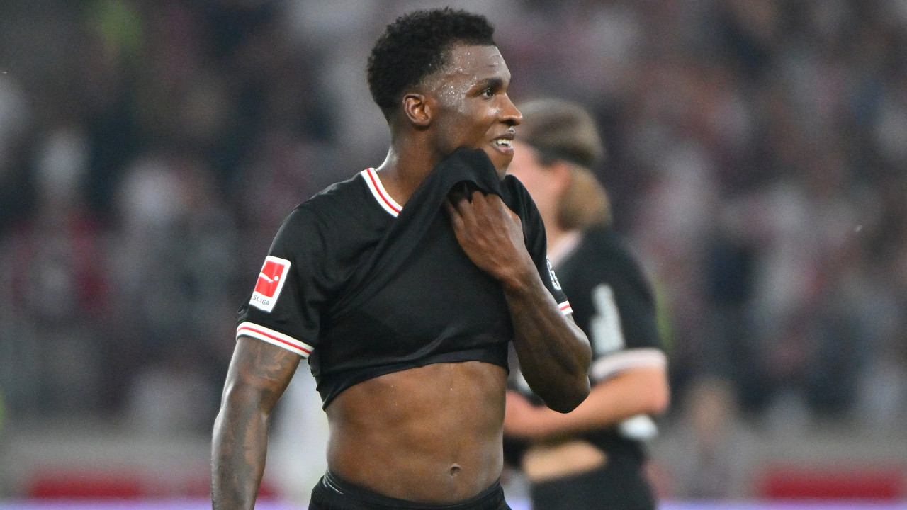 Com Buta em campo, Eintracht volta a sorrir e consolida vaga europeia