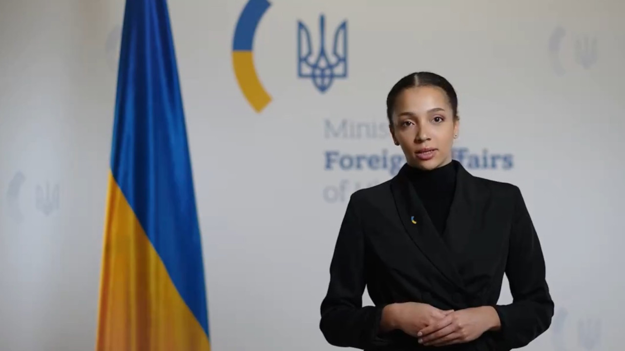 Ucrânia cria porta-voz gerada por IA para comentar assuntos consulares