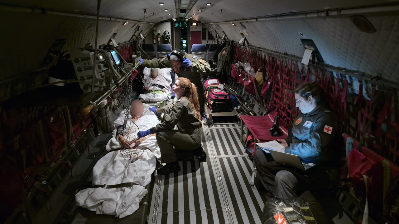 Força Aérea transportou oito doentes do Hospital de Ponta Delgada