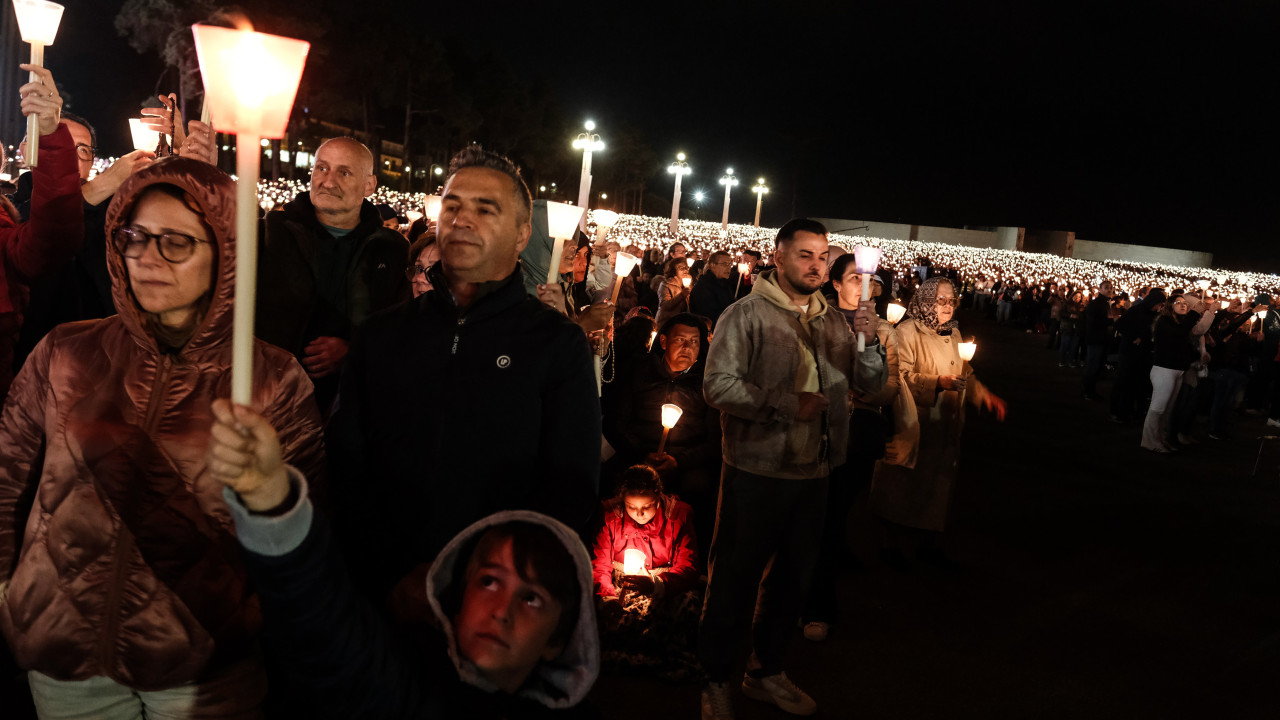 Começaram as comemorações do 13 de Maio em Fátima. Veja as imagens