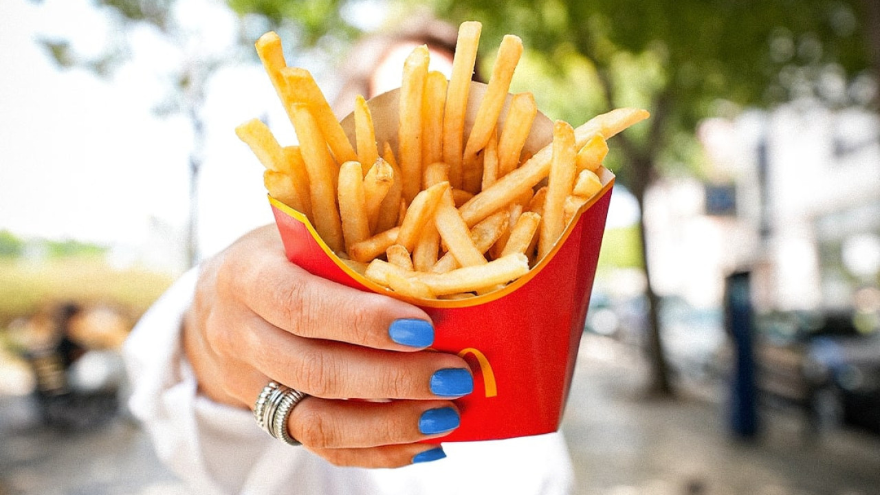 Pode ganhar um ano de batatas fritas grátis no McDonald's