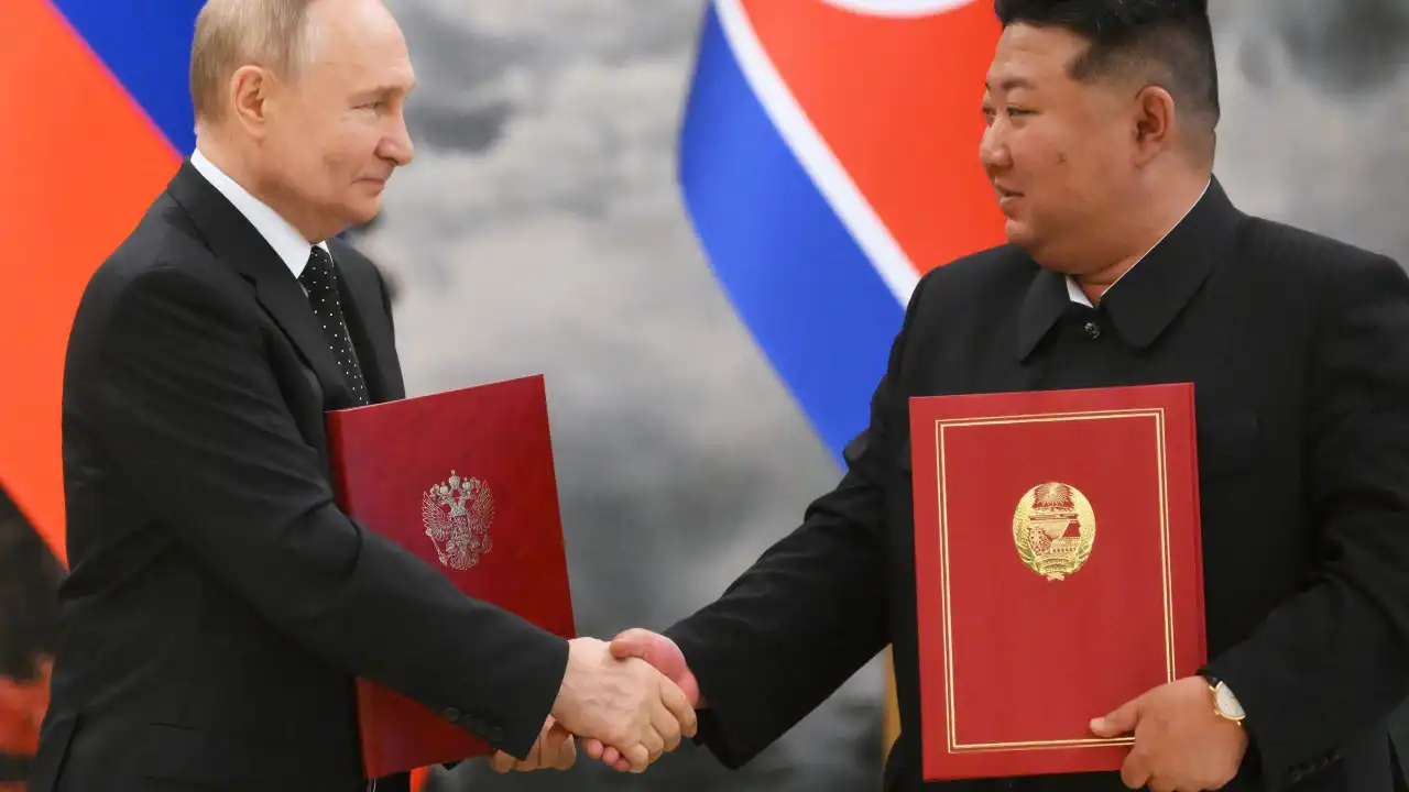 Rússia e Coreia decidirão como executar tratado de auxílio militar