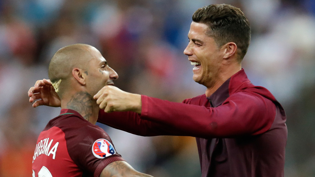 Quaresma: &quot;Fiz as malas a meio do Euro, mas Cristiano Ronaldo acalmou-me&quot;