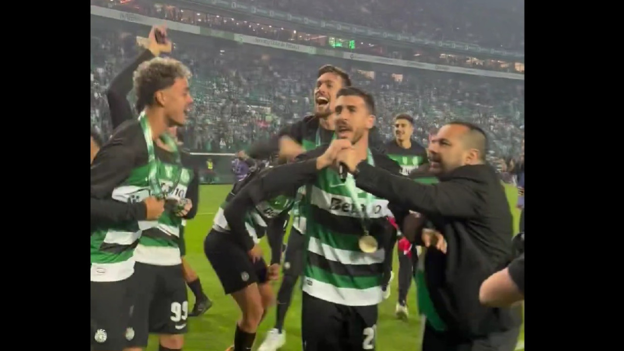 &quot;Eles até caem&quot;. Sporting recorda momento épico de Paulinho em Alvalade