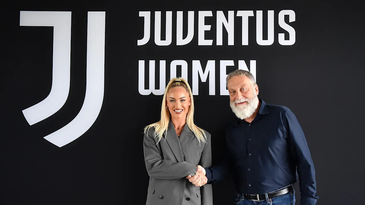 Oficial: Alisha Lehmann assina pela Juventus dias depois do namorado