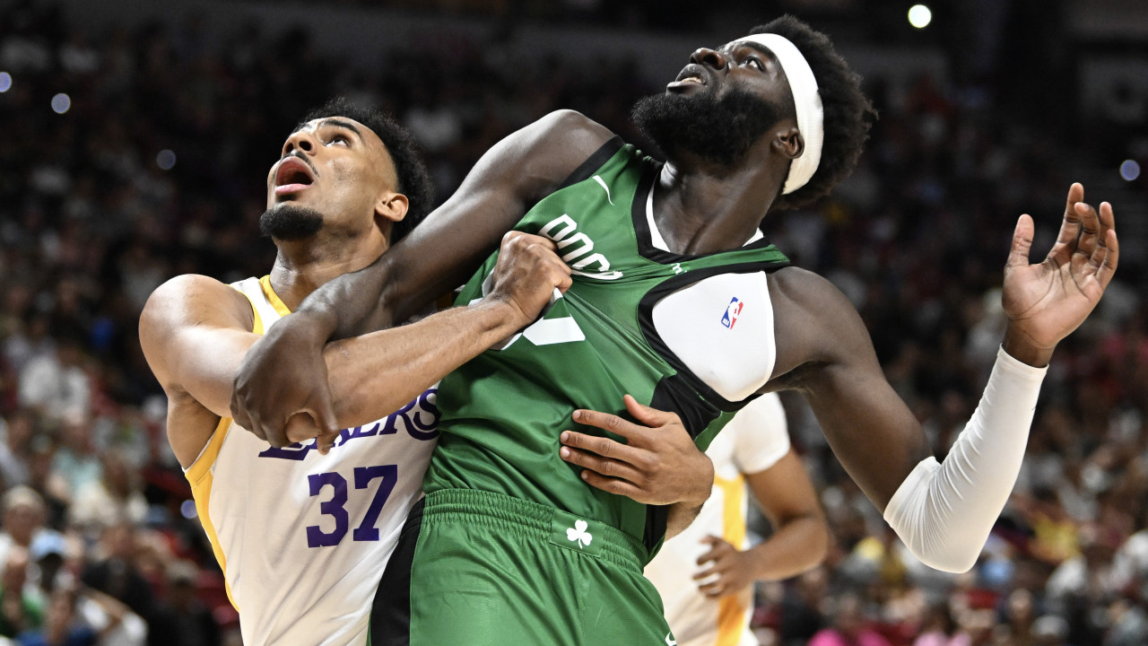 Neemias Queta dá 'show' e Boston Celtics 'despacham' Lakers