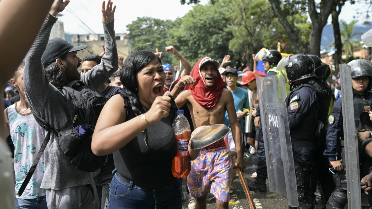 Venezuela. Dois capitães do Exército pedem fim da repressão popular