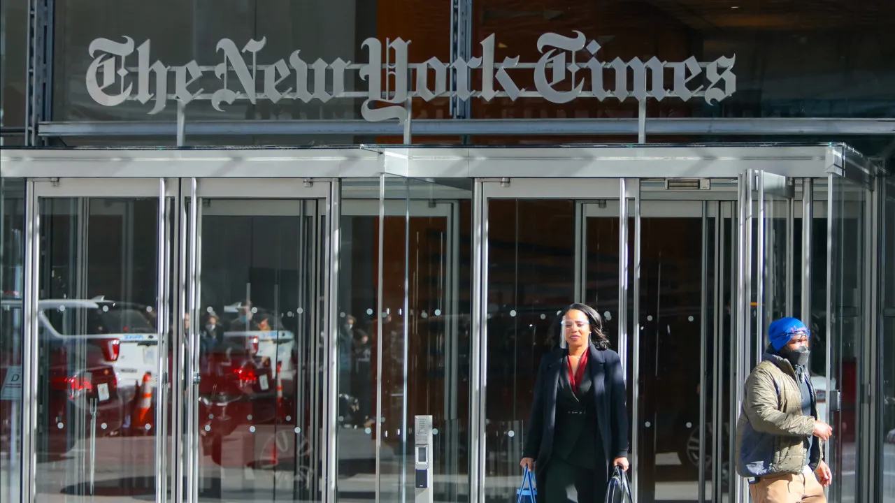 Centenas de trabalhadores informáticos do New York Times entram em greve