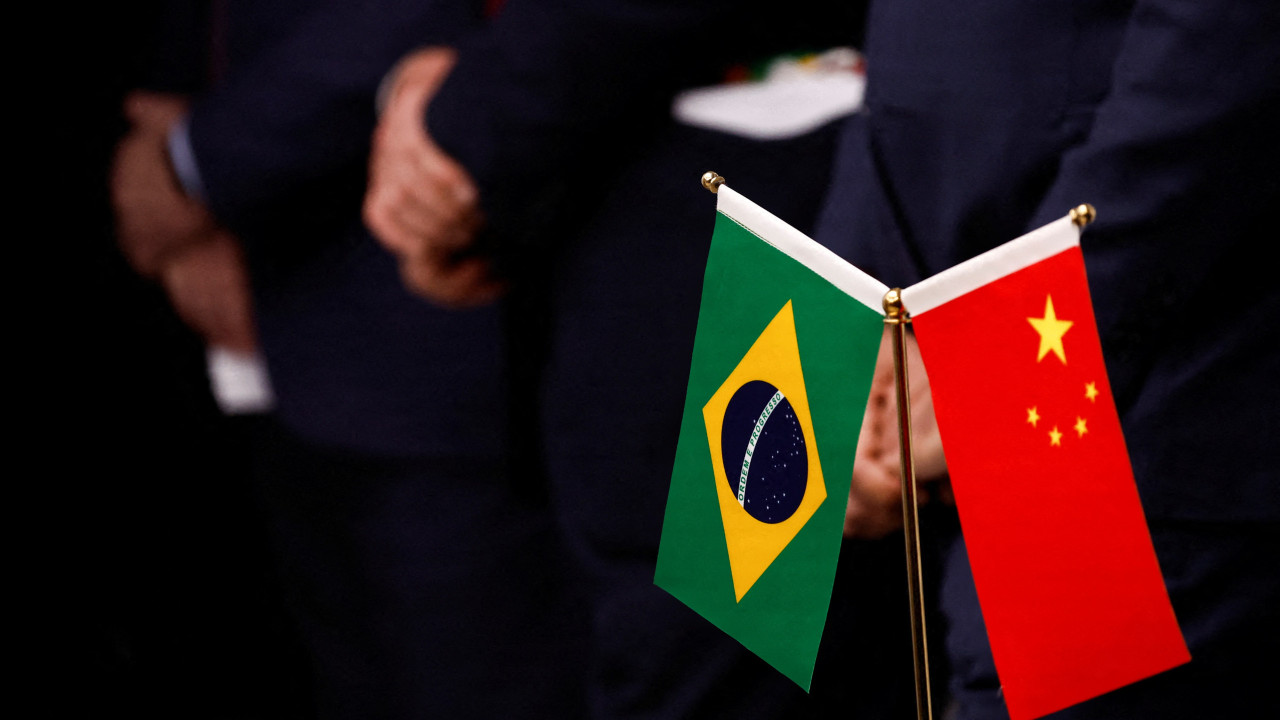 Trade vs. Ideological Enmity Keeps Brazil and China at a 'Stop'