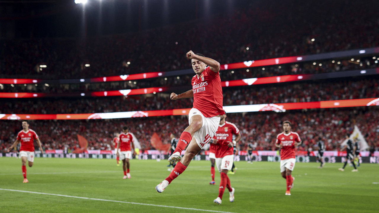 Notas do Benfica-Casa Pia: Festa teve dedo (tardio) do contestado Schmidt