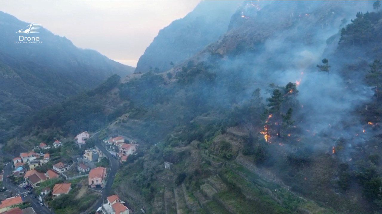 Fogo posto? PJ a investigar "desde o início" origem do fogo na Madeira