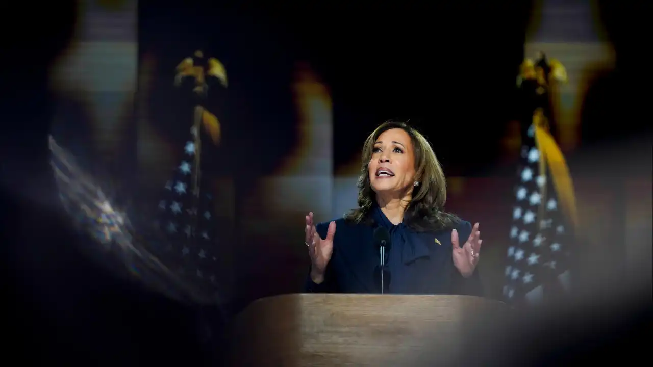 Kamala Harris faz campanha com os Obama na Georgia e Michigan