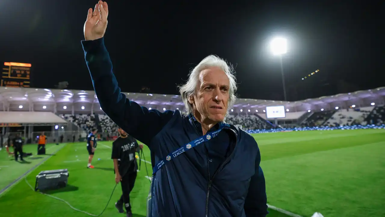 Jorge Jesus só sabe ganhar na Arábia Saudita... e arrecada novo prémio