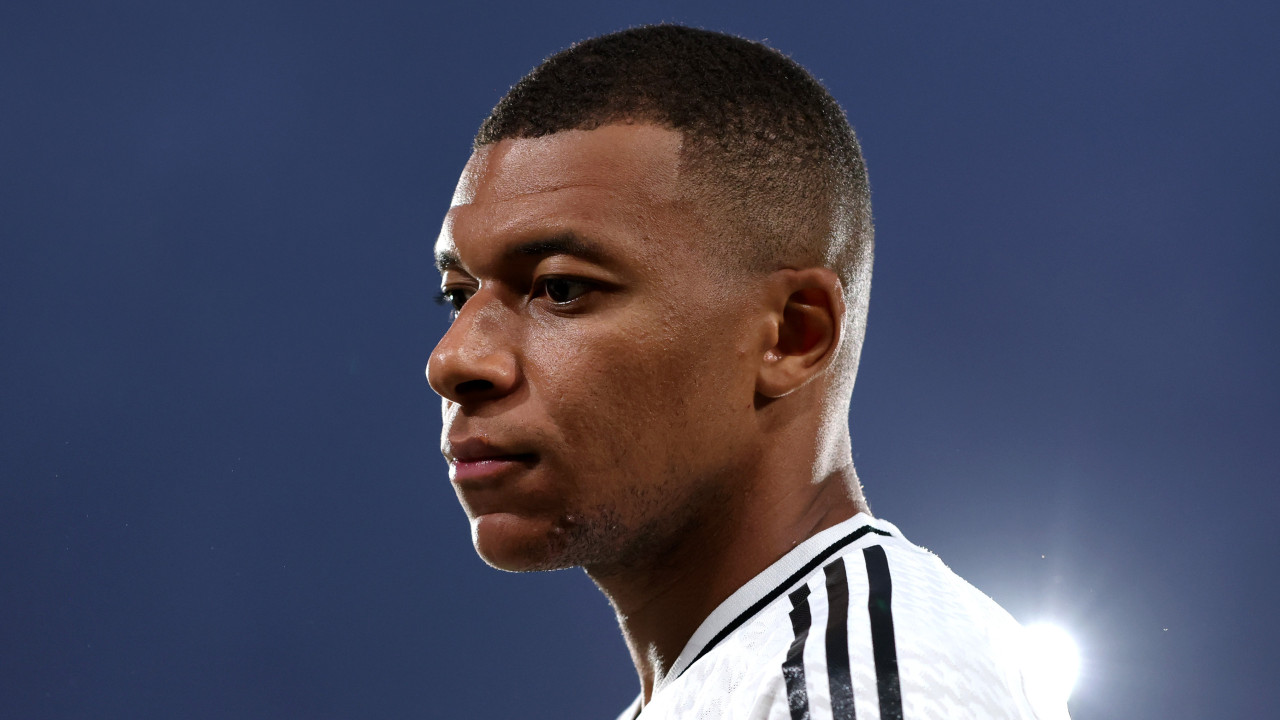 Mbappé cumpre sonho e Chelsea lidera pelo terceiro verão seguido