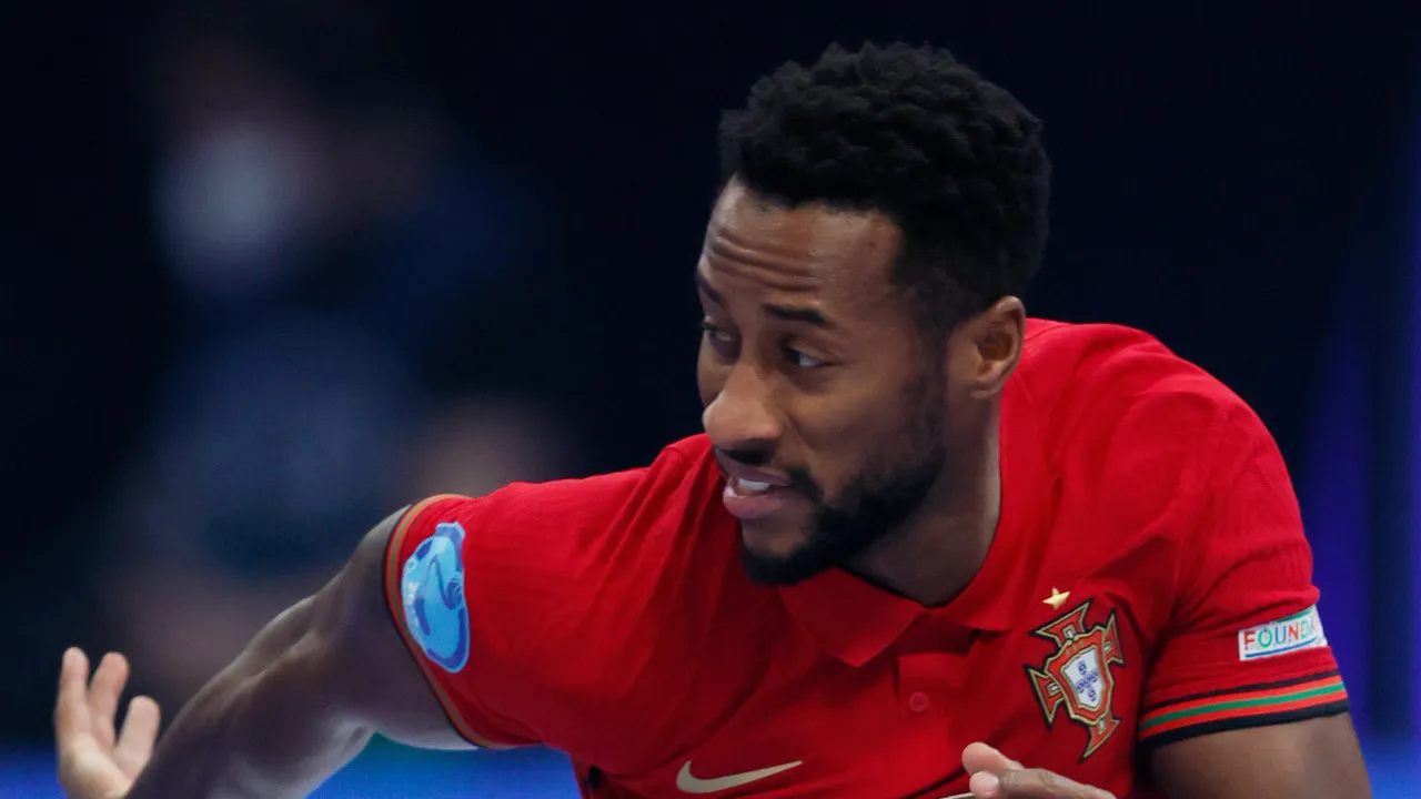 O sonho dos petrodólares acabou. Pany varela livre no mercado