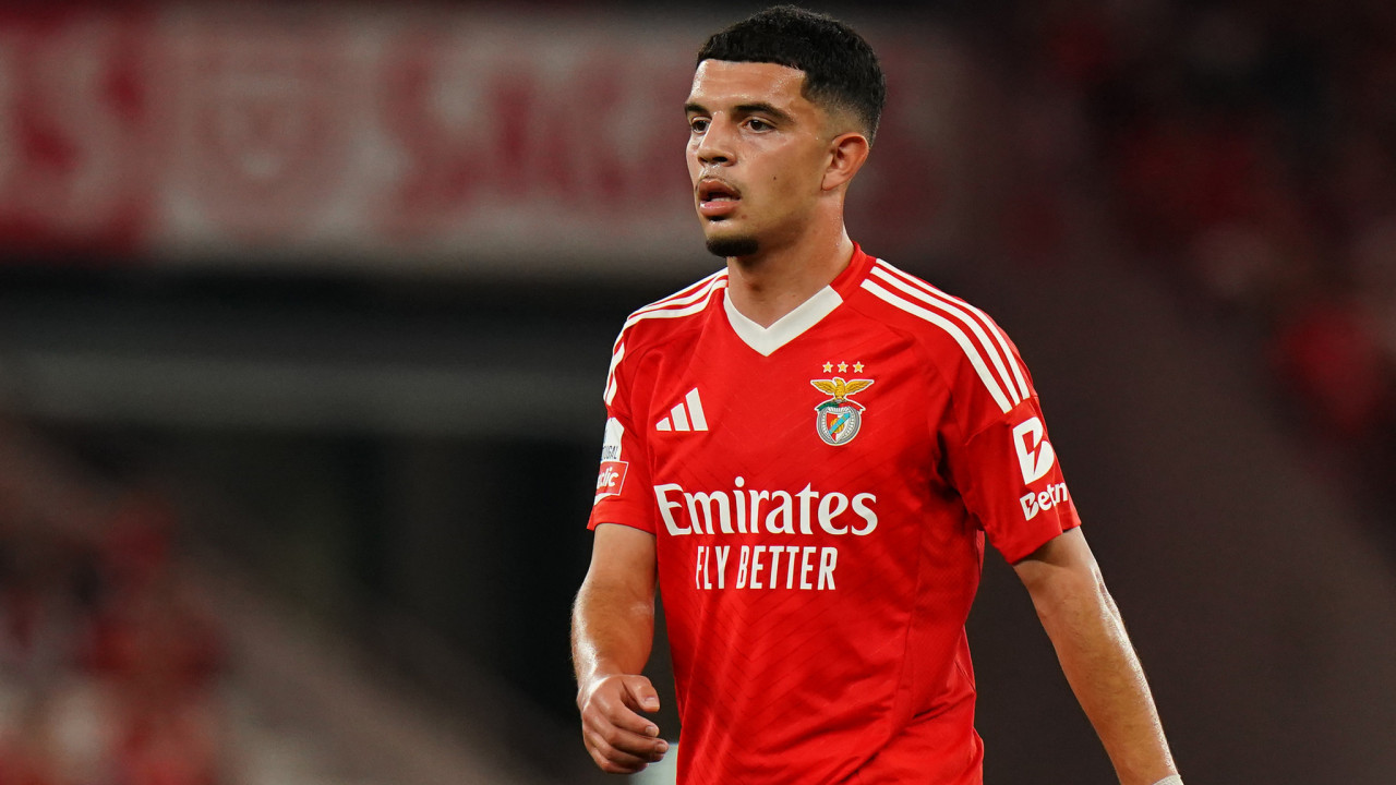 Amdouni "orgulhoso" com estreia pelo Benfica: "Estiveram 'on fire'"