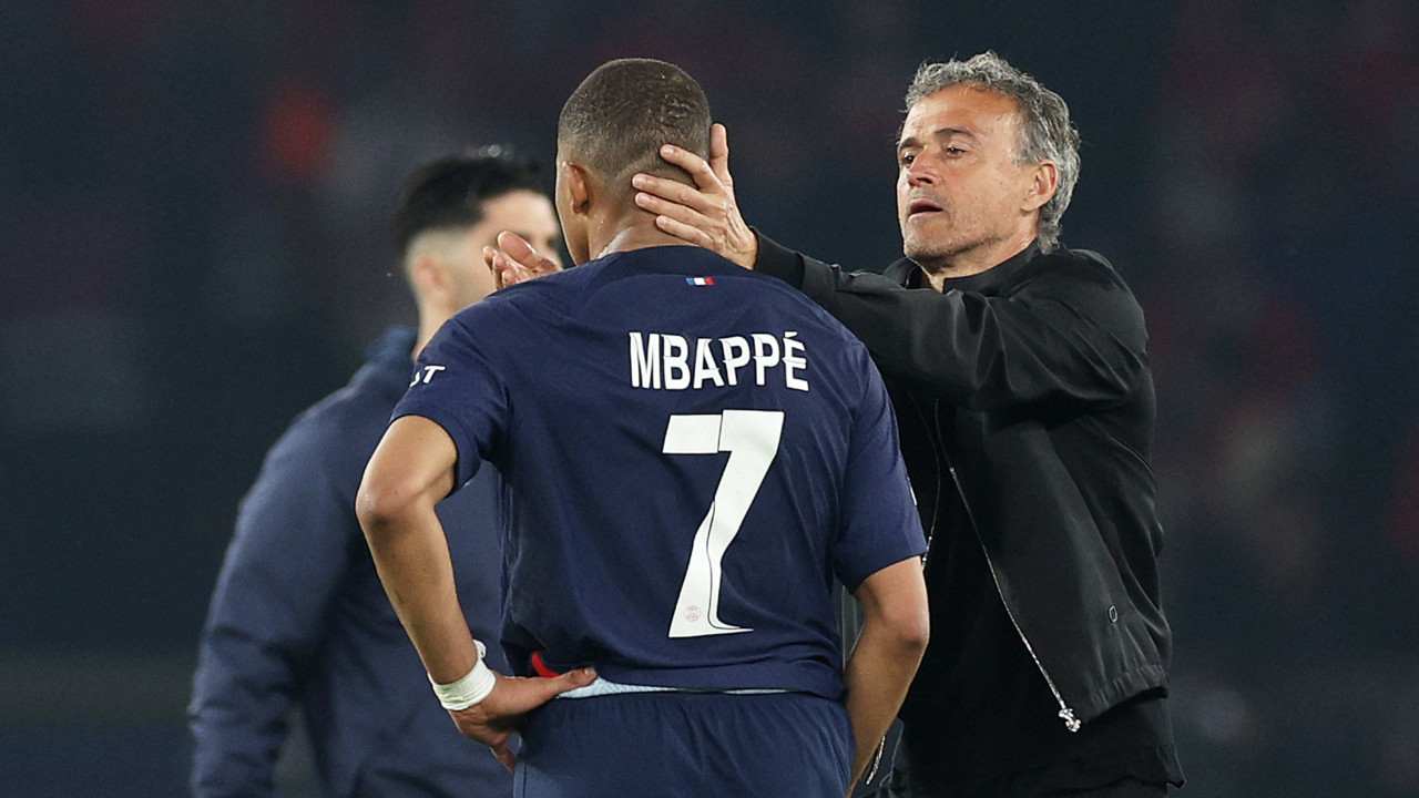 "Paris SG dependente de Mbappé? É preciso esperar alguns meses..."