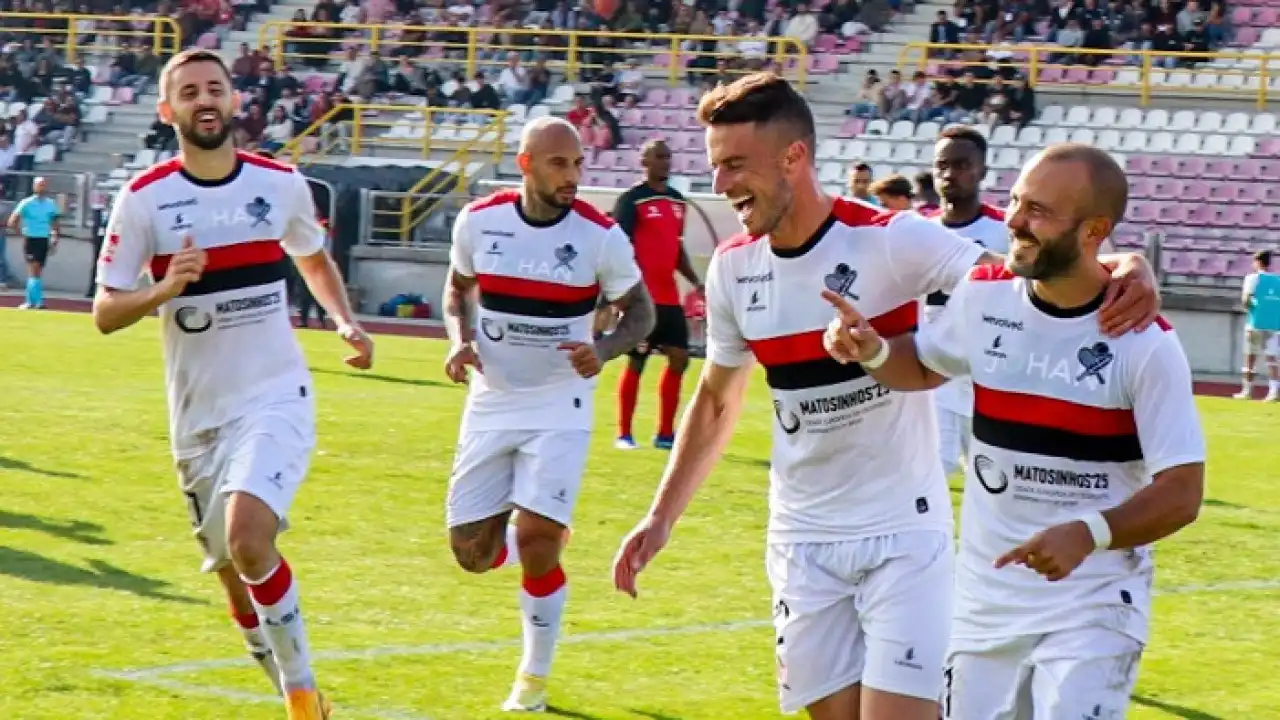 Leixões segue em frente na Taça com golo de penálti ao 'cair do pano'