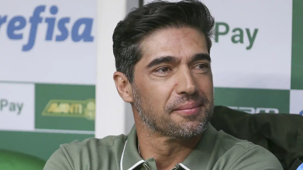 Abel Ferreira sua para vencer e 'persegue' Artur Jorge na liderança