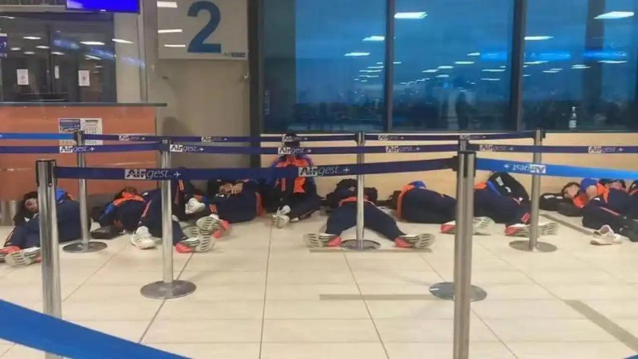 Avaria em avião leva equipa sub-23 da Juventus a dormir no aeroporto