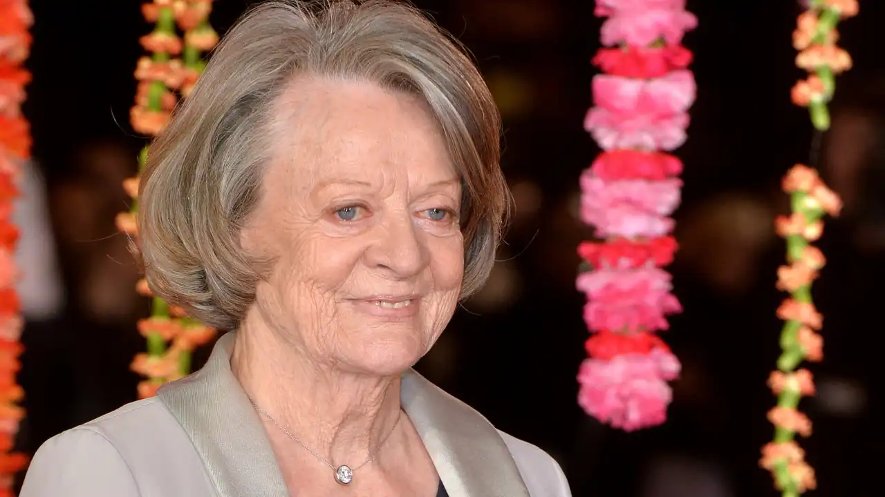 Famosos reagem à morte de Maggie Smith