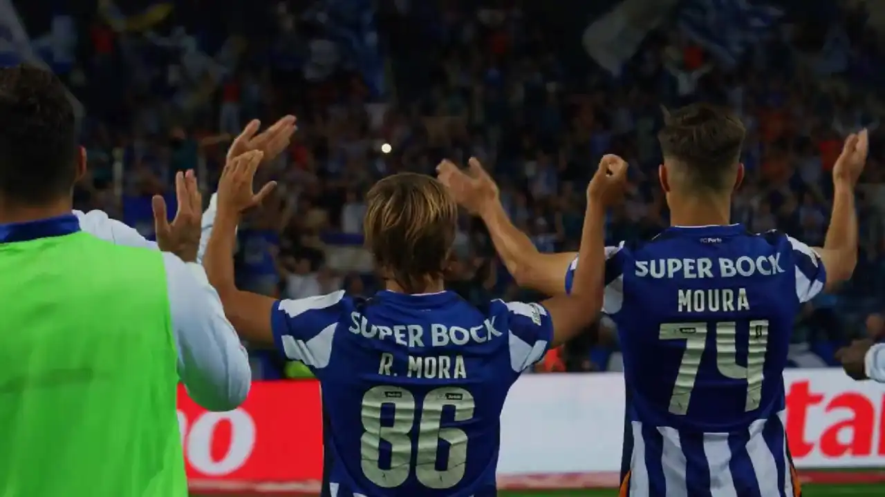 Aplausos e discurso. A festa do FC Porto no regresso às vitórias