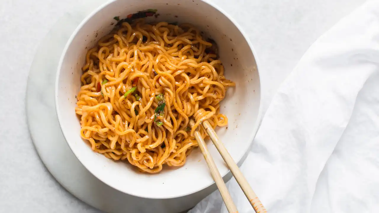 Receita para os fãs de ramen picante (e saboroso)