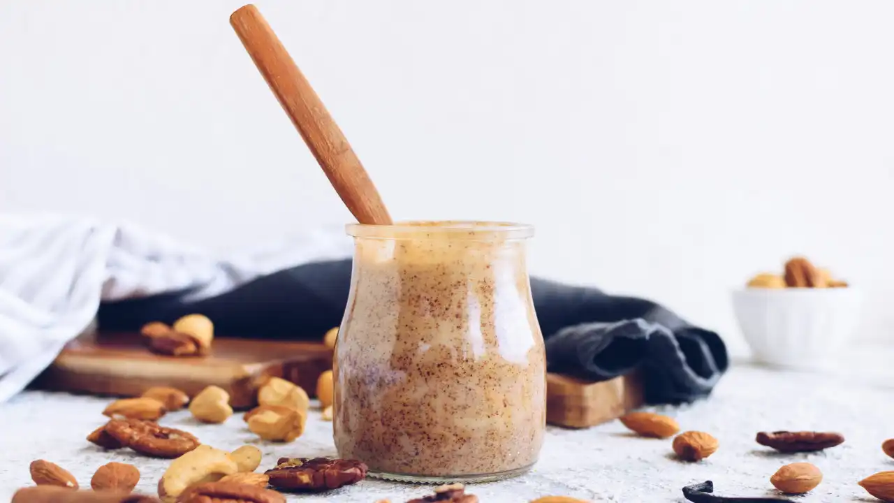 Com apenas quatro ingredientes faz um snack rápido, doce e saudável