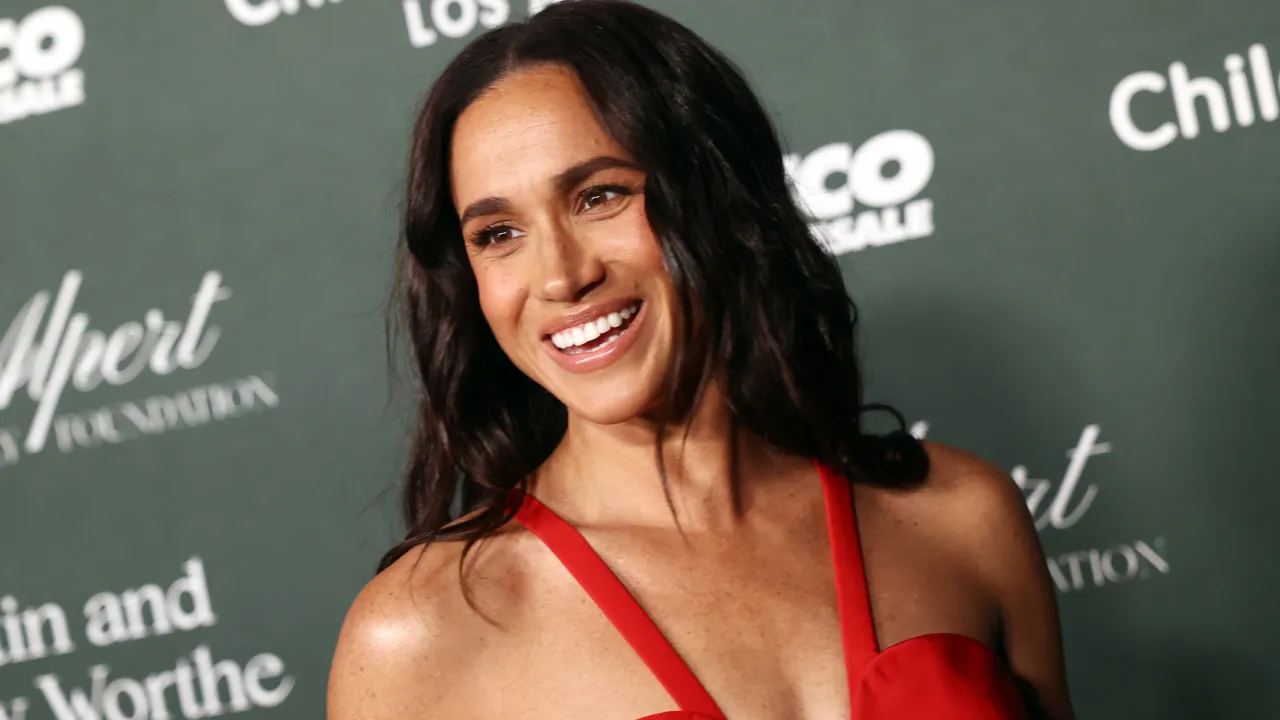 Ex-colega de Meghan Markle partilha fotografia inédita de 'Suits'