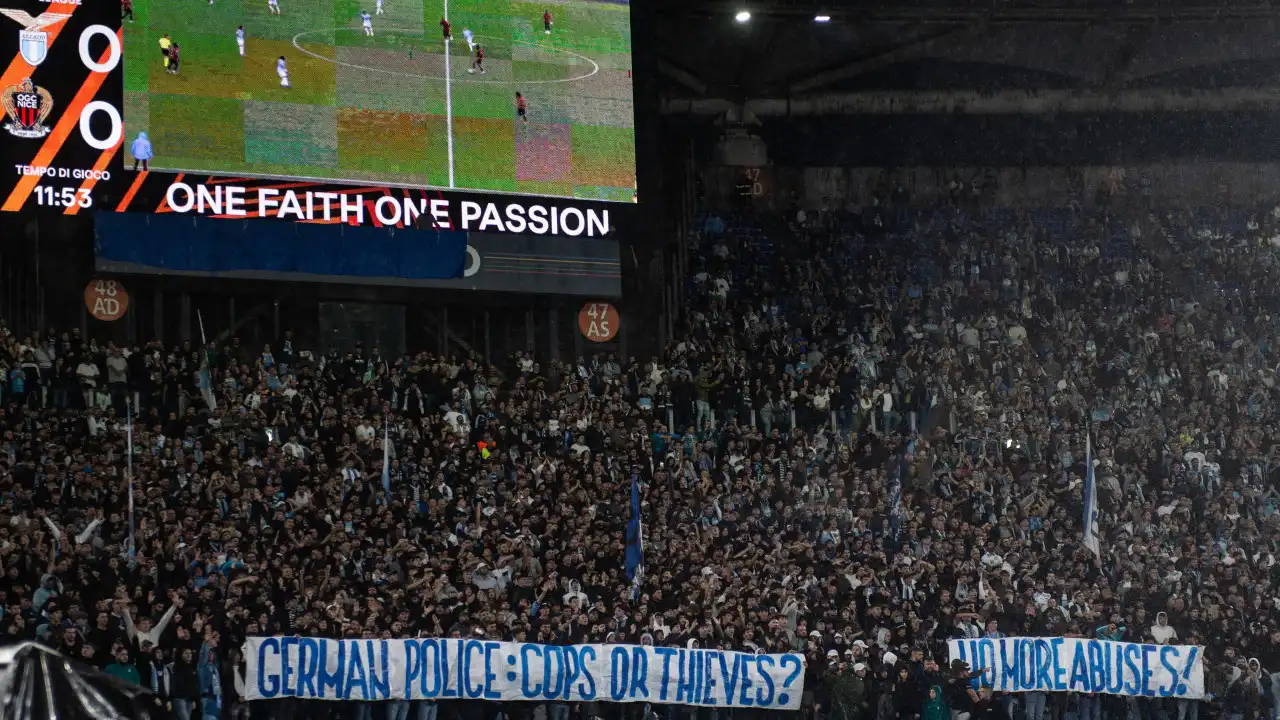 Lazio multada e com parte do estádio fechado na receção ao FC Porto