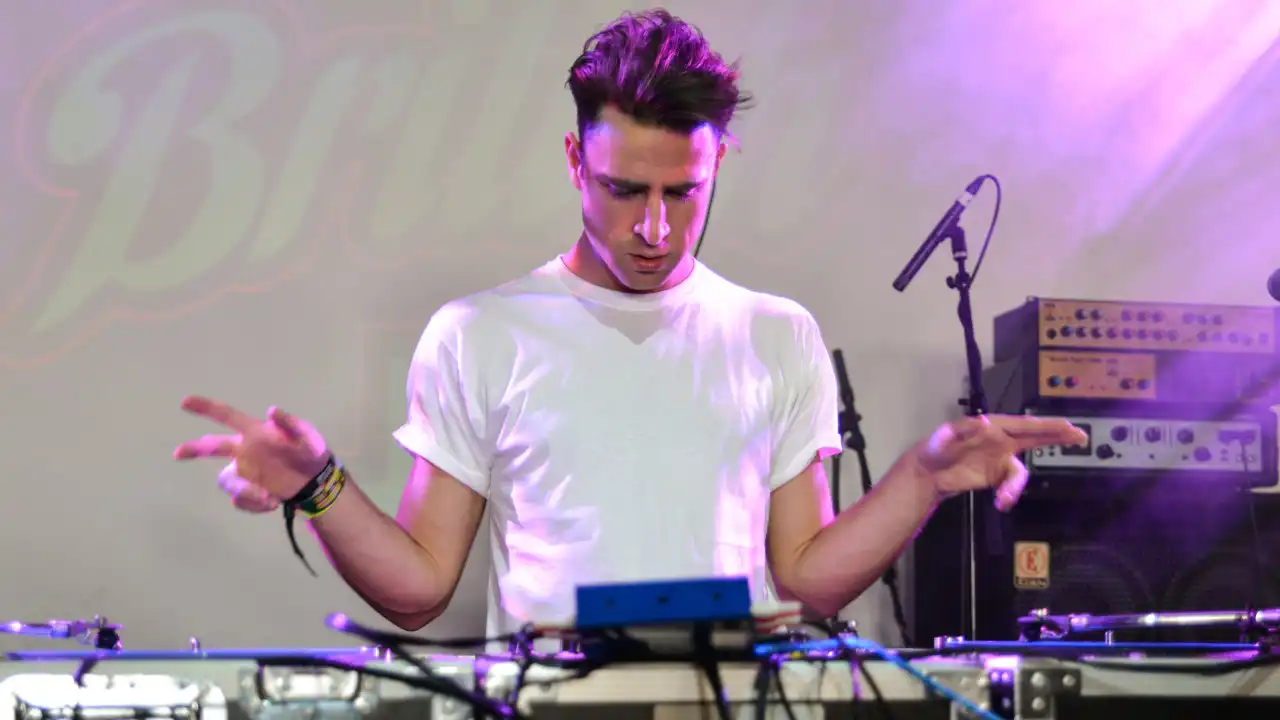 DJ Jackmaster morre em Ibiza. Tinha 38 anos