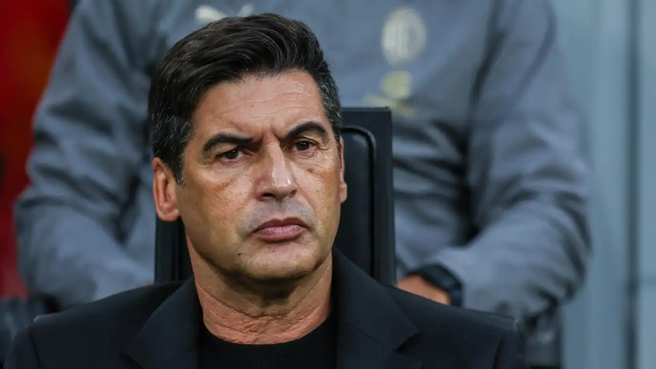 Lenda do AC Milan aplaude Paulo Fonseca por 'sentar' Rafael Leão