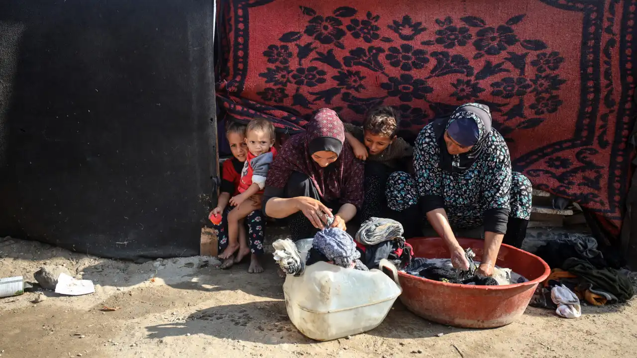 OMS anuncia retirada de mil crianças e mulheres de Gaza