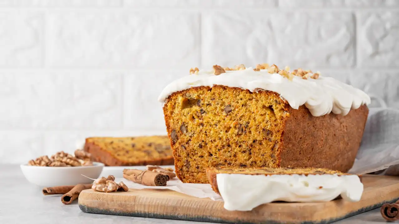 Ai a gula! Foi o leitor que pediu uma receita 'fit' de bolo de cenoura?